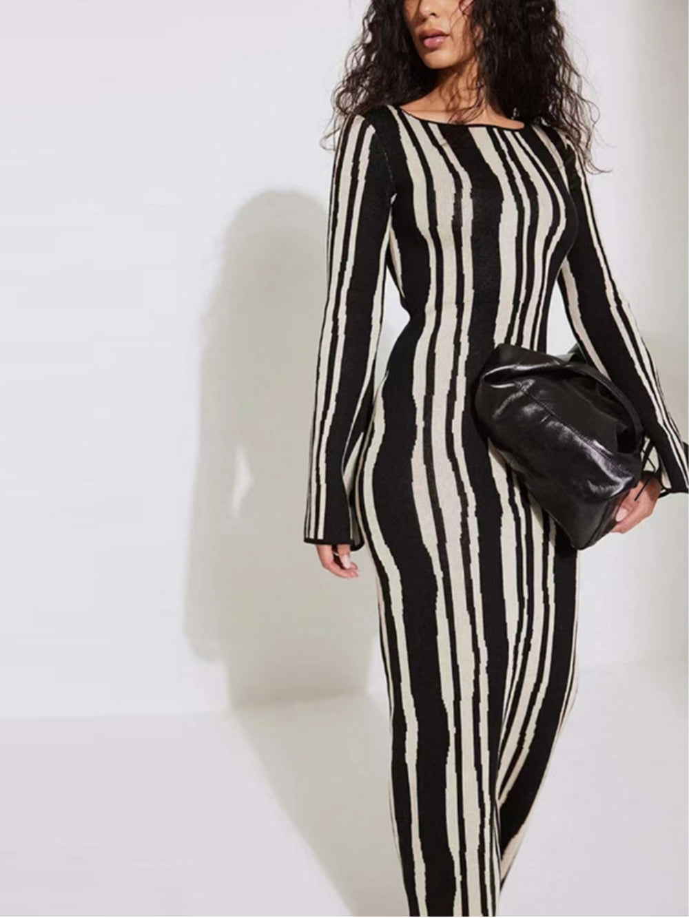 Contrast Bell Sleeve Maxi Dress