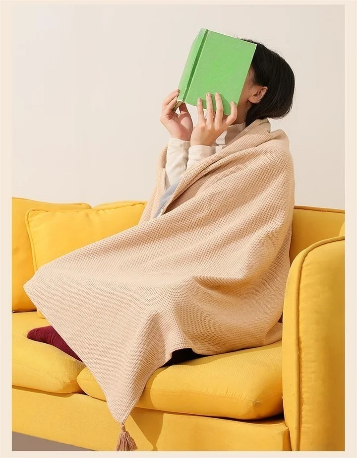 Warmiq™ | Portable Heated Shawl