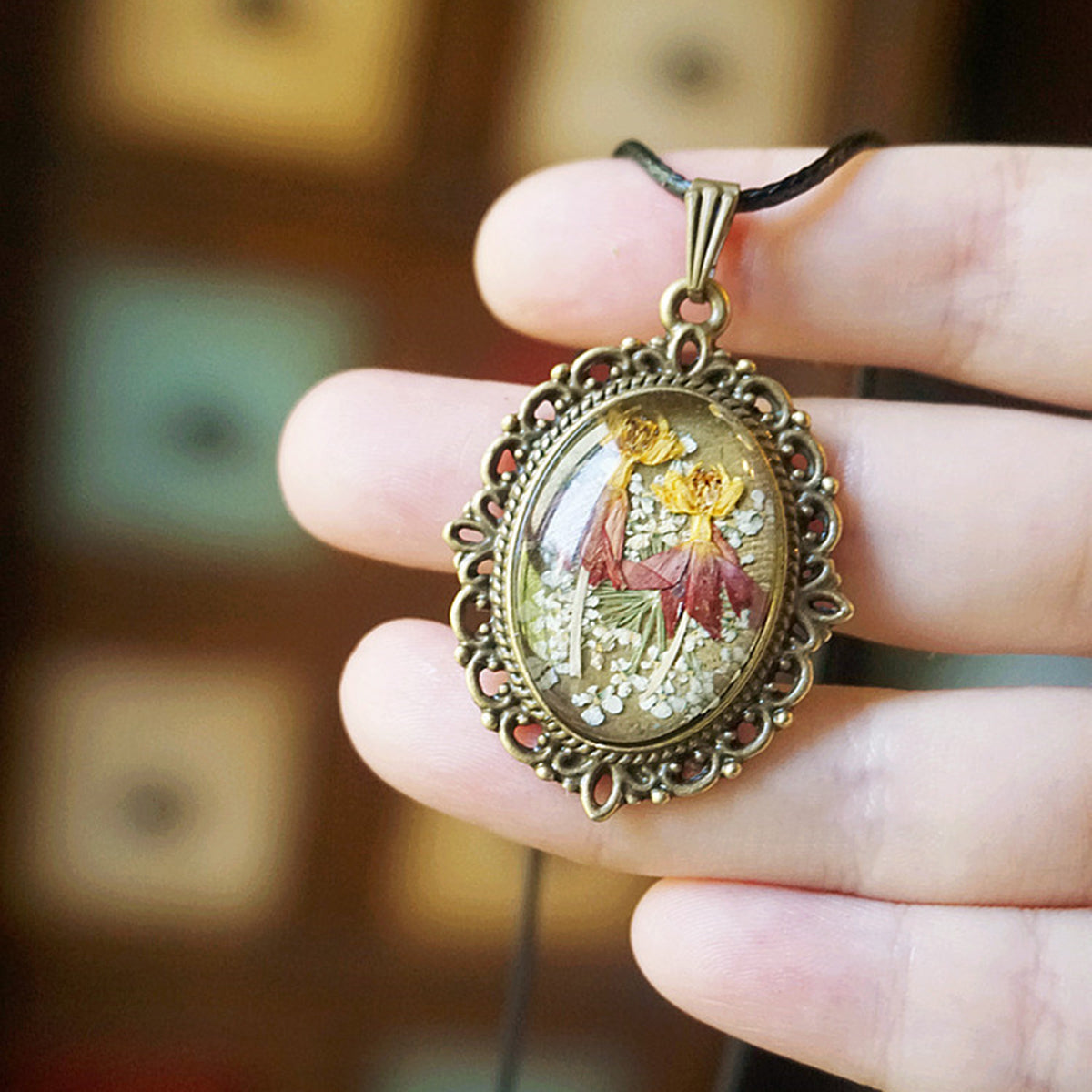 Resin Pressed Flower Necklaces - French Retro Violet & Lobelia Erinus