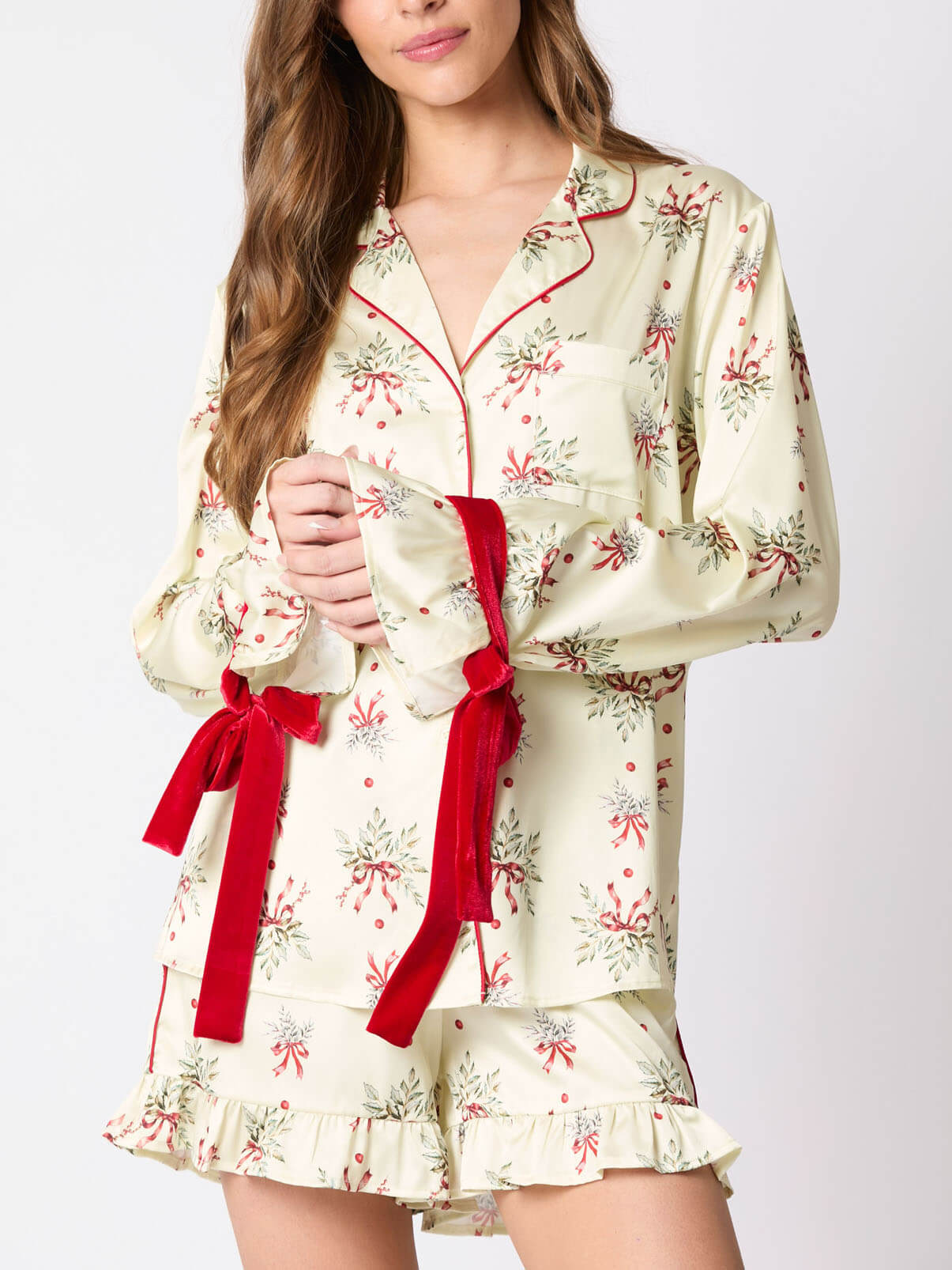 Festive Mistletoe Print Bow Tie Pajama Set