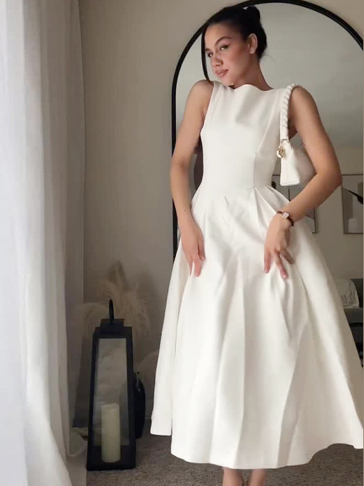 SLEEVELESS BACKLESS DRESS