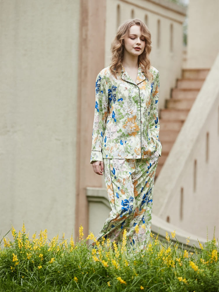 Morning Glory and Lily Pattern Cardigan Long Sleeve Pajama Set