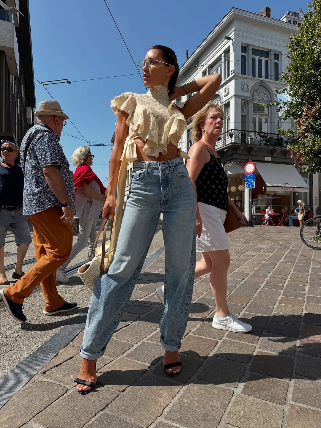 Lightness Streamer Lace Crop Top
