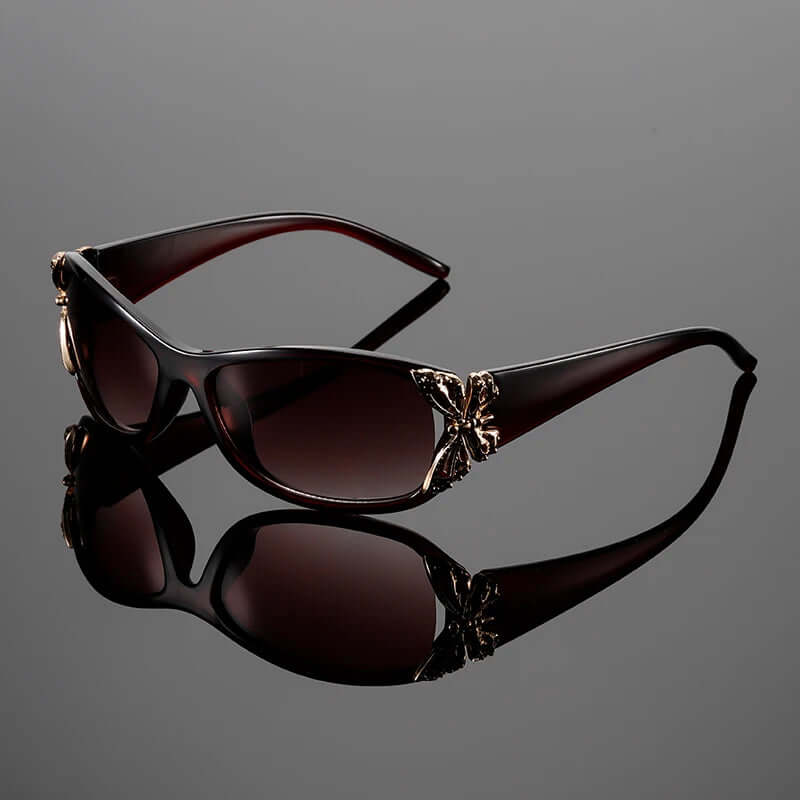 FlutterGlow | Chic sunglasses with butterfly pendants