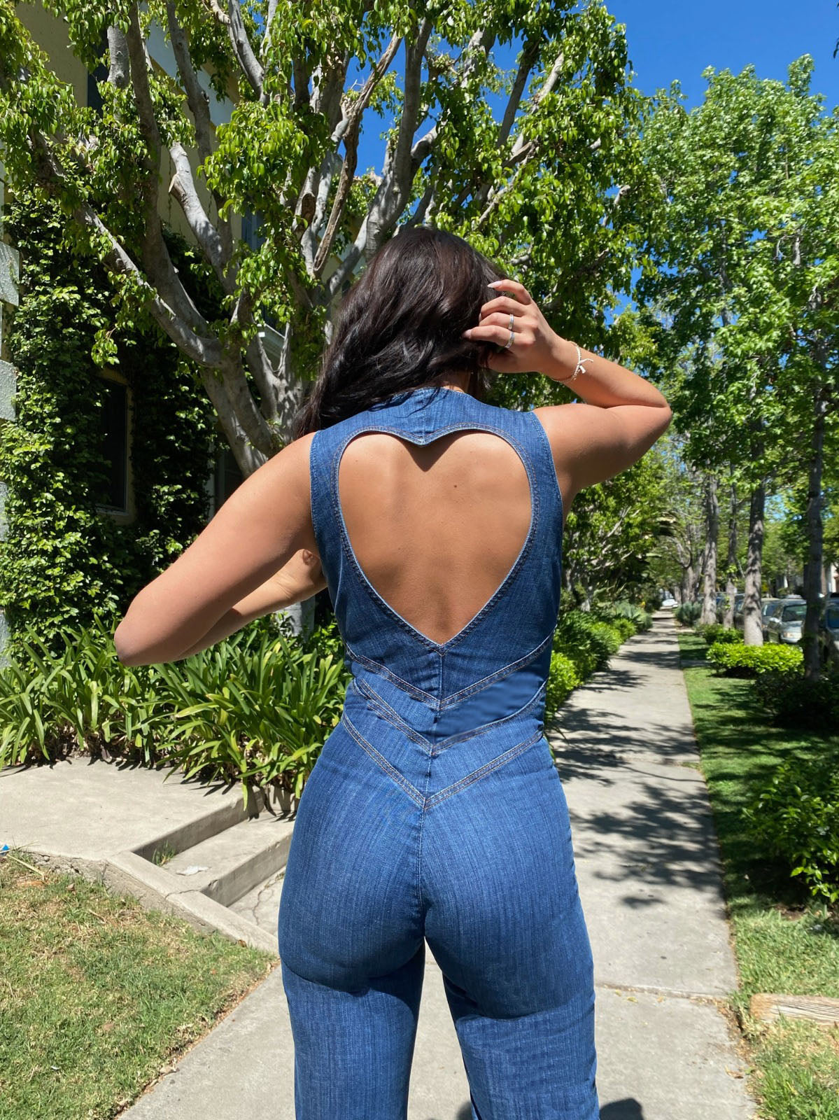 Margot™ | denim jumpsuit with flared bottom and cut-out back