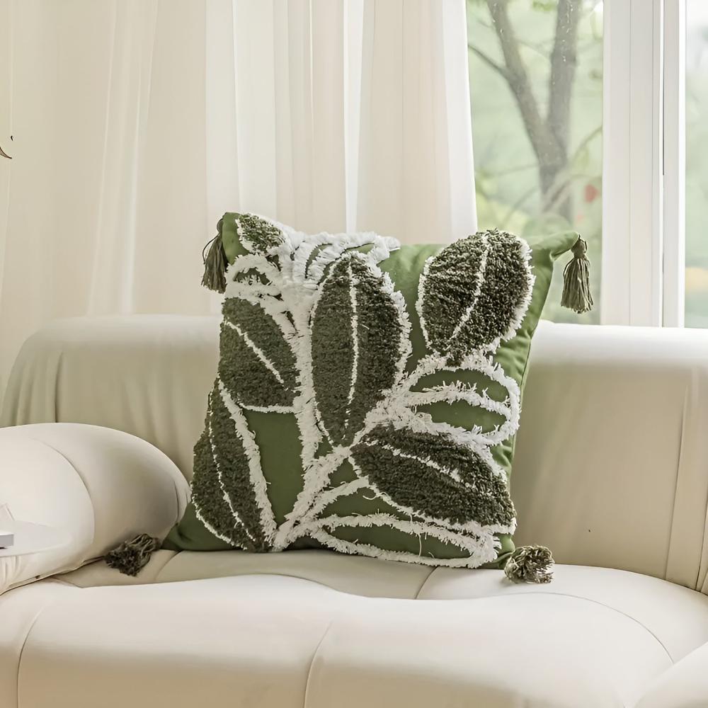Cozy Cushion Cover with Leaf Design and Tassels – Natural Flair for Your Home
