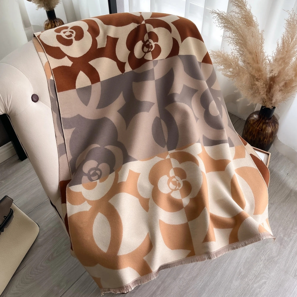 Abstract Retro Fringe Soft Shawl