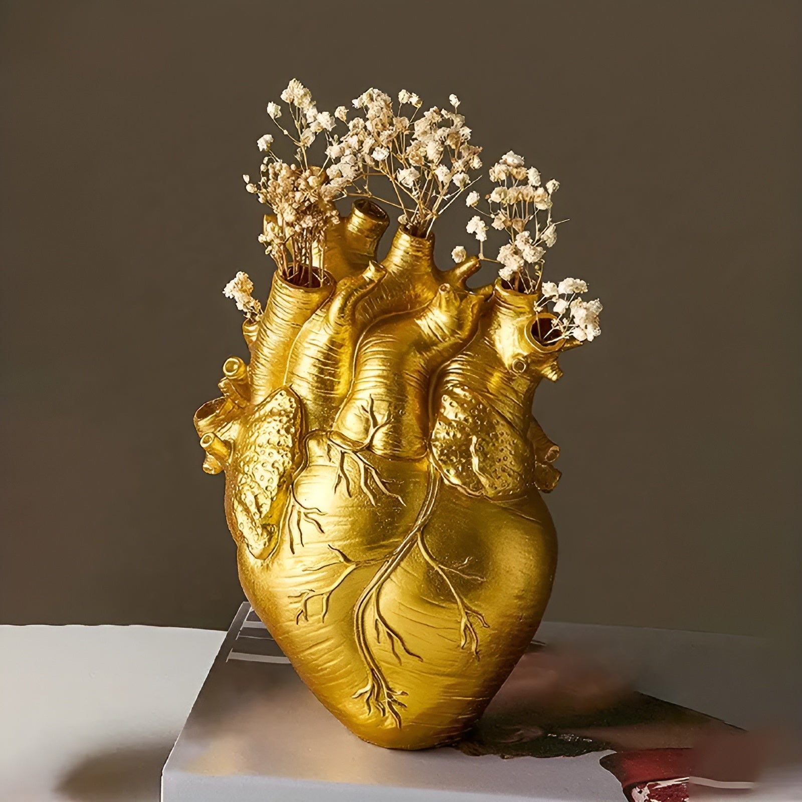 Bamboo vase – Heart-shaped design – Unique gift for weddings or housewarming
