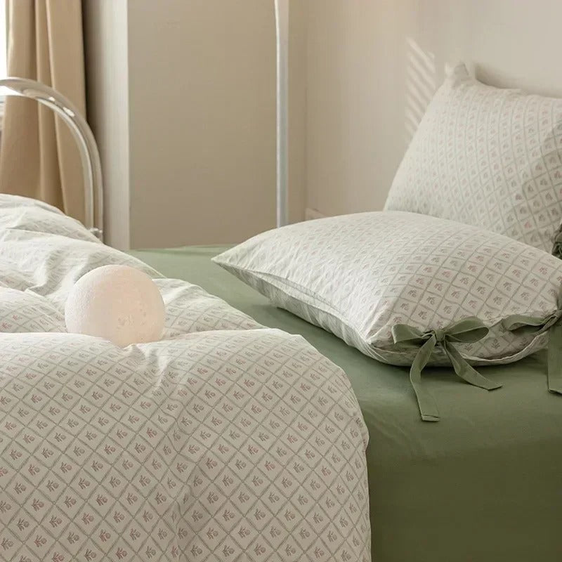 Bedding set – 100% cotton – Floral design – Elegant and cozy bedroom update