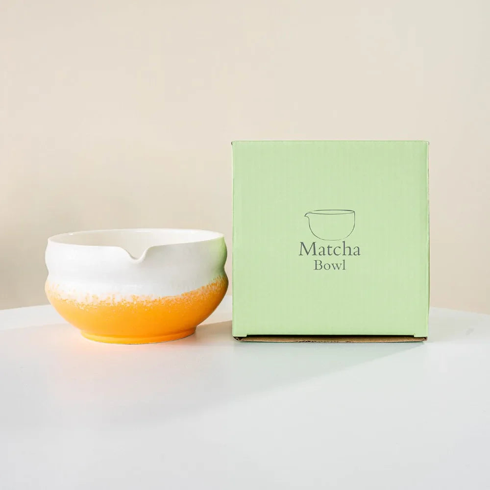 Ceramic matcha bowl with spout – Multicolored design – Perfect for tea lovers and Japanese matcha preparation