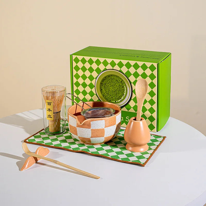 Ceramic matcha tea set – Checkered-style – Includes bowl, whisk, and utensils – Perfect gift for tea lovers