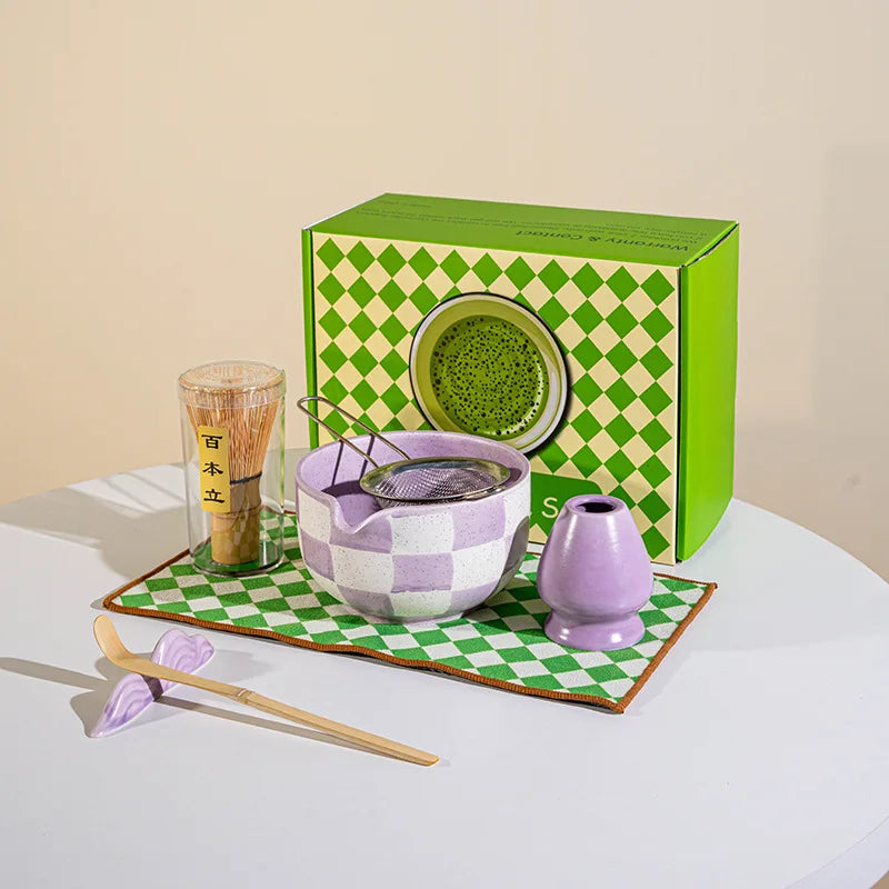 Ceramic matcha tea set – Checkered-style – Includes bowl, whisk, and utensils – Perfect gift for tea lovers