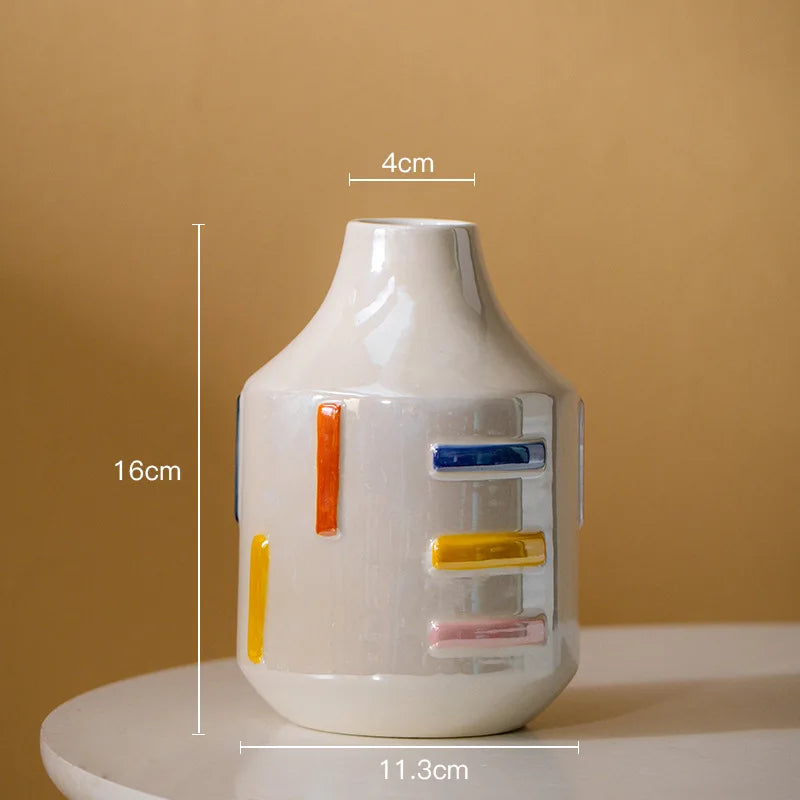 Ceramic vase – Colorful modern design – Perfect for flower arrangements