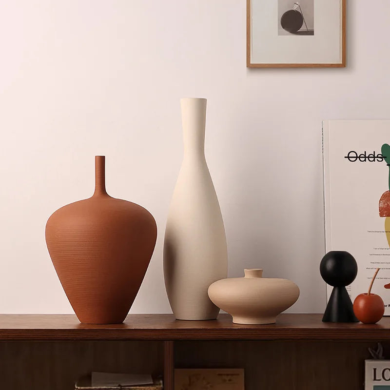 Ceramic vase – Nordic retro design – Elegant tabletop centerpiece for living room – 6.3 x 4.7 in