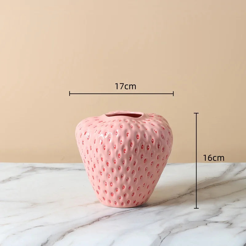 Ceramic vase – Strawberry design – Unique floral display – Home decor accent
