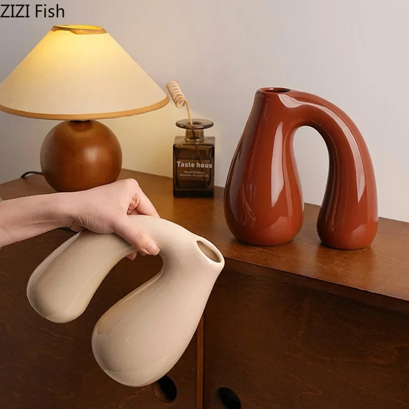 Ceramic vase – N-shape design – Elegant flower display for home decor – 10 x 4 x 6 in