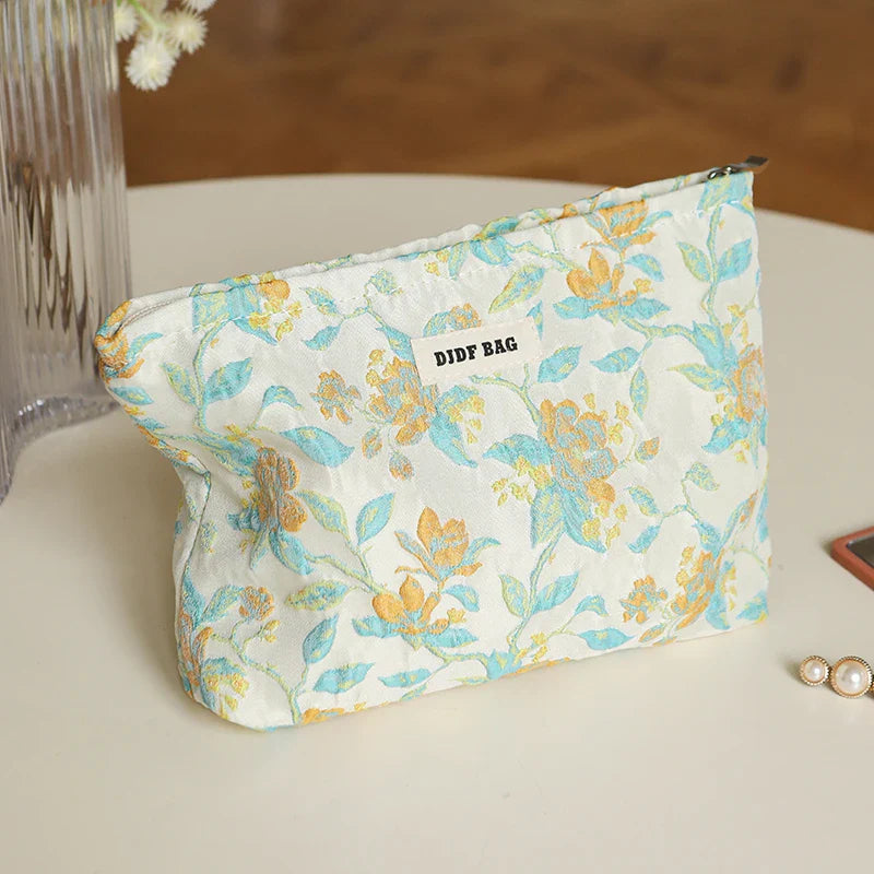 Floral cosmetic bag – Durable fabric – Travel makeup bag