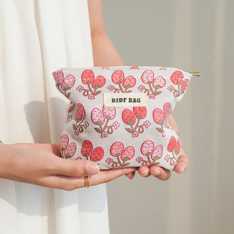 Floral cosmetic bag – Durable fabric – Travel makeup bag