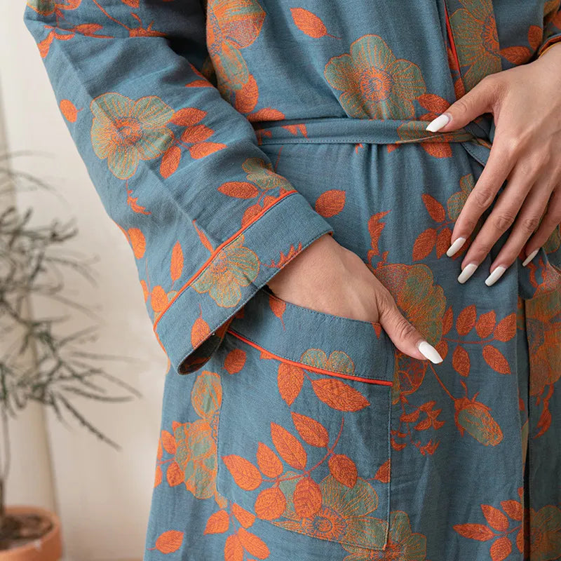 Cotton gauze kimono bathrobe – Lightweight and cozy – Floral print – One size fits S–L