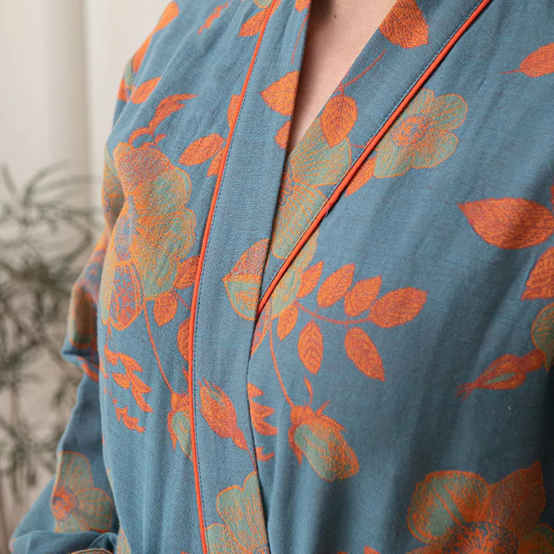 Cotton gauze kimono bathrobe – Lightweight and cozy – Floral print – One size fits S–L