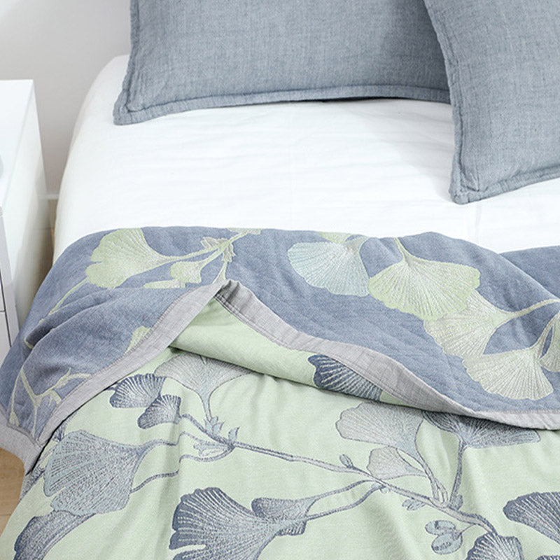 Cotton gauze quilt – Reversible Ginkgo leaf design – Lightweight and breathable