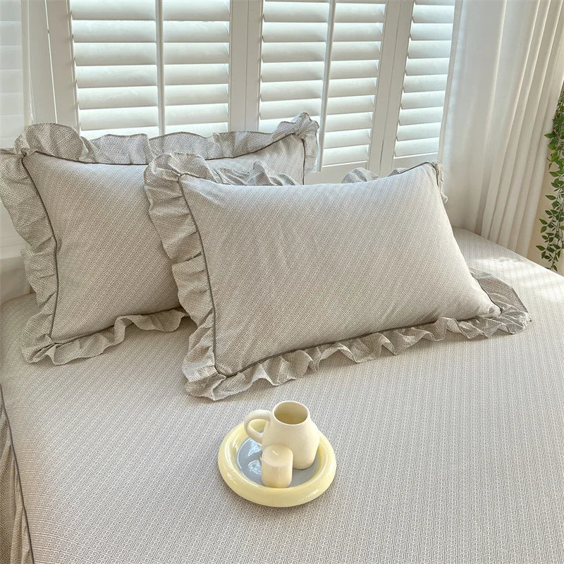 Cotton pillow cases – Floral design – Standard pillow size – Soft and breathable bedding accessory