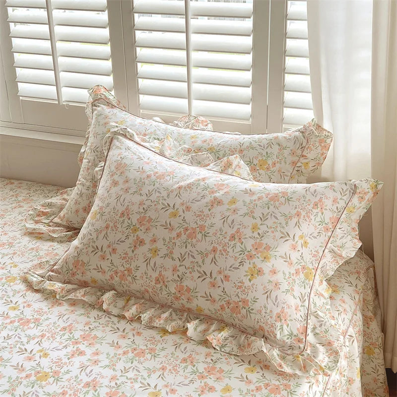 Cotton pillow cases – Floral design – Standard pillow size – Soft and breathable bedding accessory