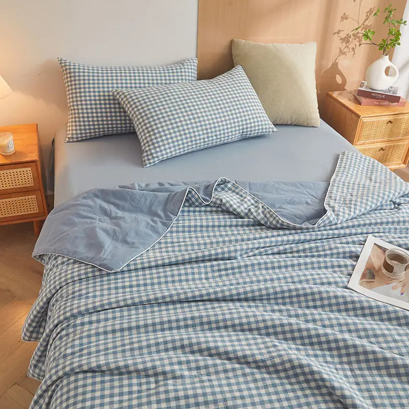 Cotton quilt – Soft washed fabric – Japanese style – Lightweight summer bedding for bedroom or dorm – Twin size