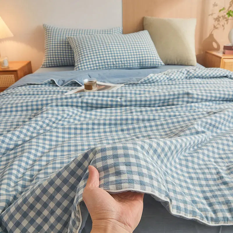 Cotton quilt – Soft washed fabric – Japanese style – Lightweight summer bedding for bedroom or dorm – Twin size