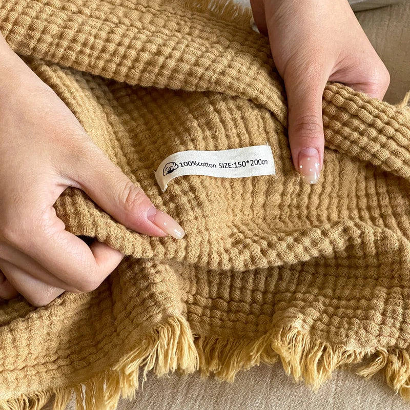 Cotton throw blanket – Lightweight crinkle texture – Tassel trim – Perfect for summer nights