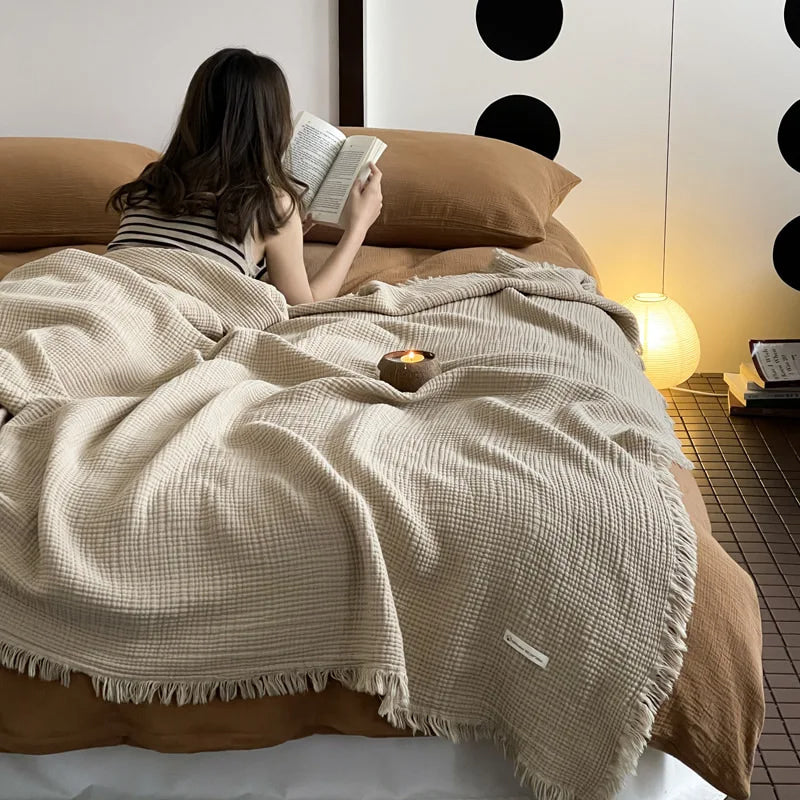 Cotton throw blanket – Lightweight crinkle texture – Tassel trim – Perfect for summer nights