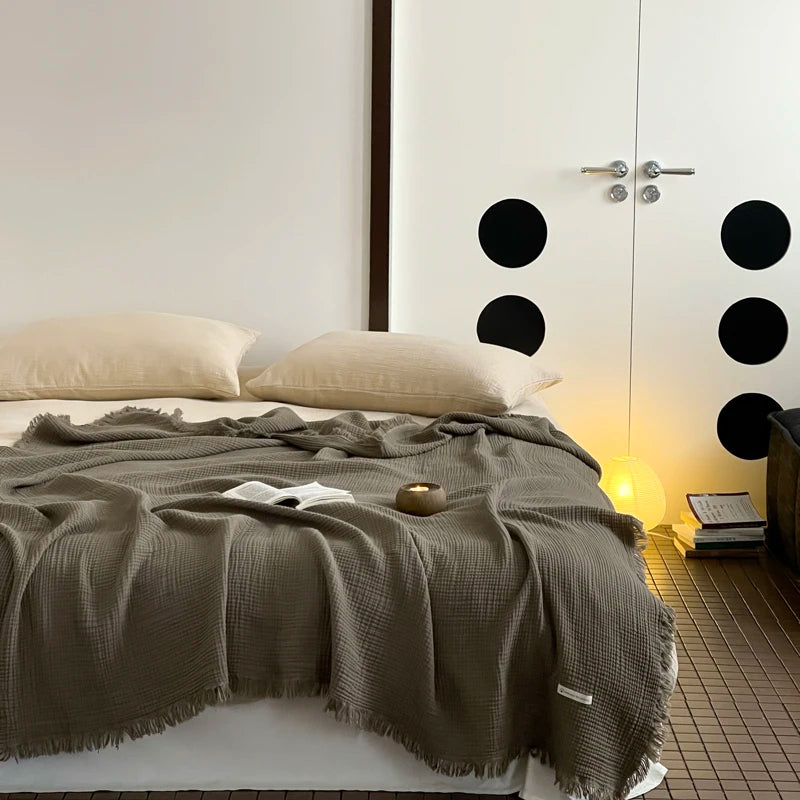 Cotton throw blanket – Lightweight crinkle texture – Tassel trim – Perfect for summer nights