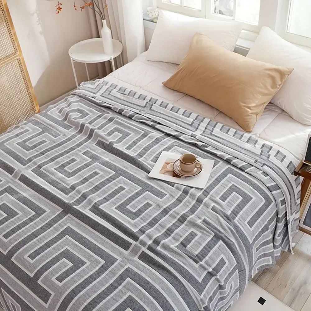 Geo Maze Cotton Blanket