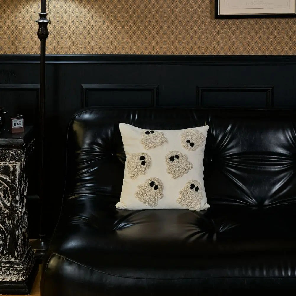 Cushion cover – Polyester – Embroidered ghost and pumpkin – Halloween decor for sofa – 17.7 x 17.7 in