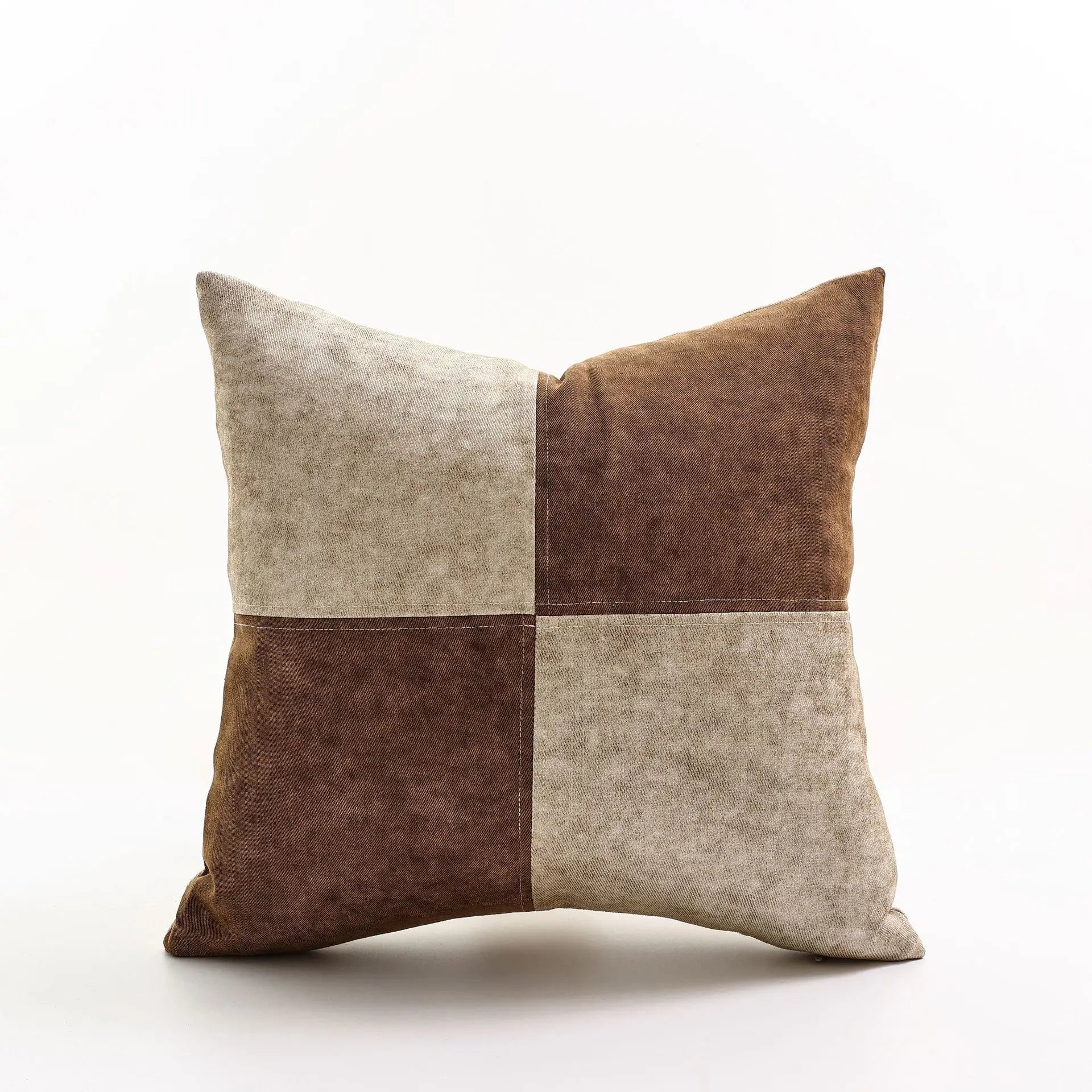 Denim cushion cover – Yarn-dyed polyester – Modern rustic design – Versatile home accessory