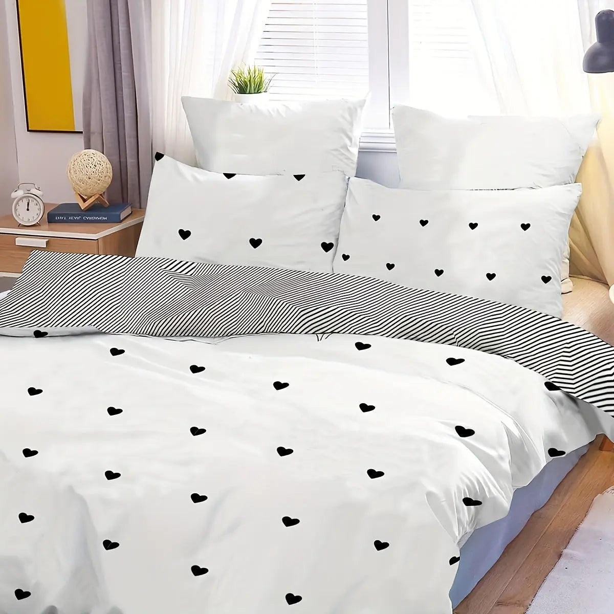 Duvet cover set – Soft polyester – Black love print – Cozy bedroom accessory