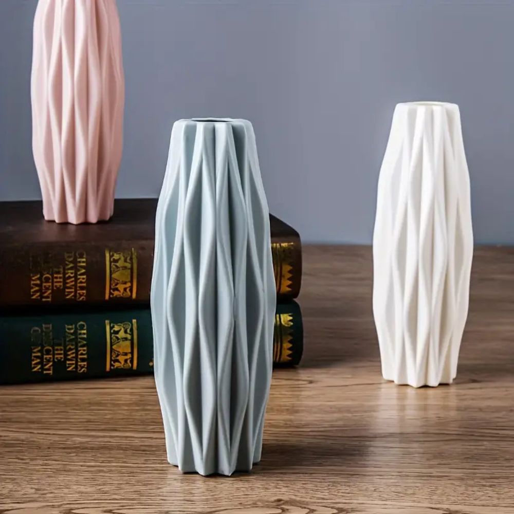 Hollow Fold Art Vase