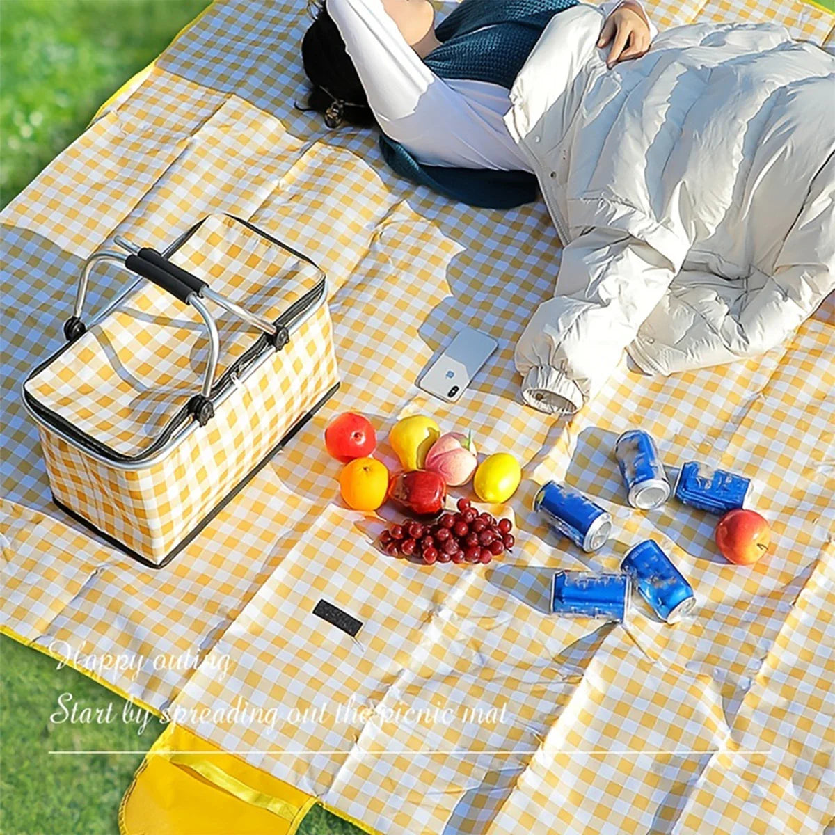 Insulated Picnic Basket Cooler - Foldable Handheld Design, Spacious 15.7x9.1x7.9 Inches for Outdoor Use