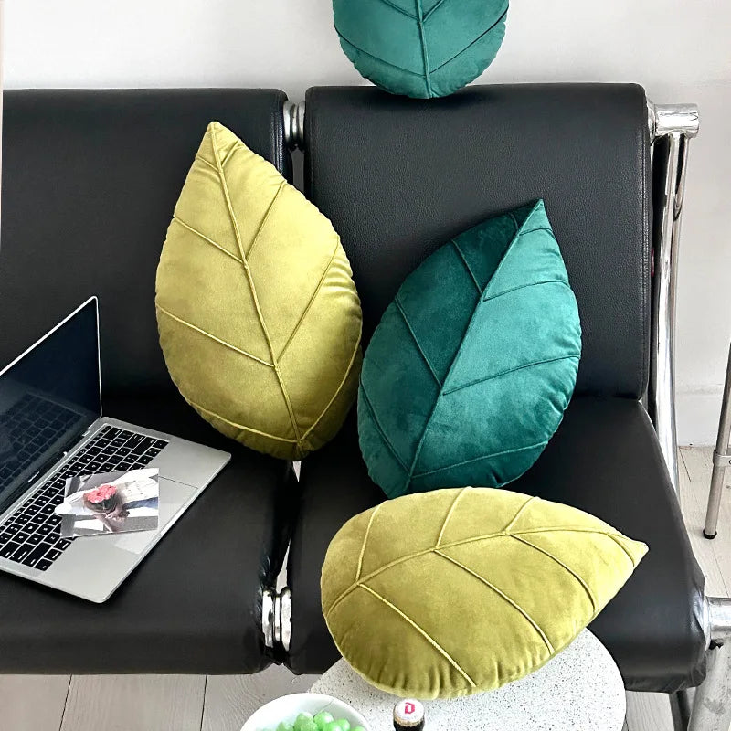 Leaf-shaped pillow – Plush material – Green design – Cozy living room accent