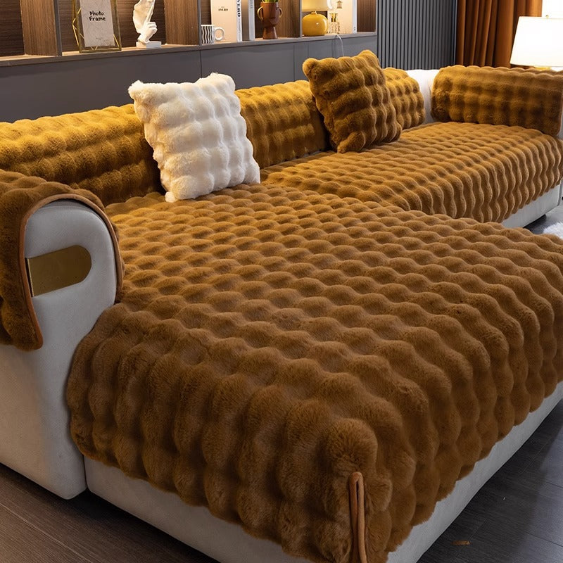 Luxurious, non-slip sofa cover