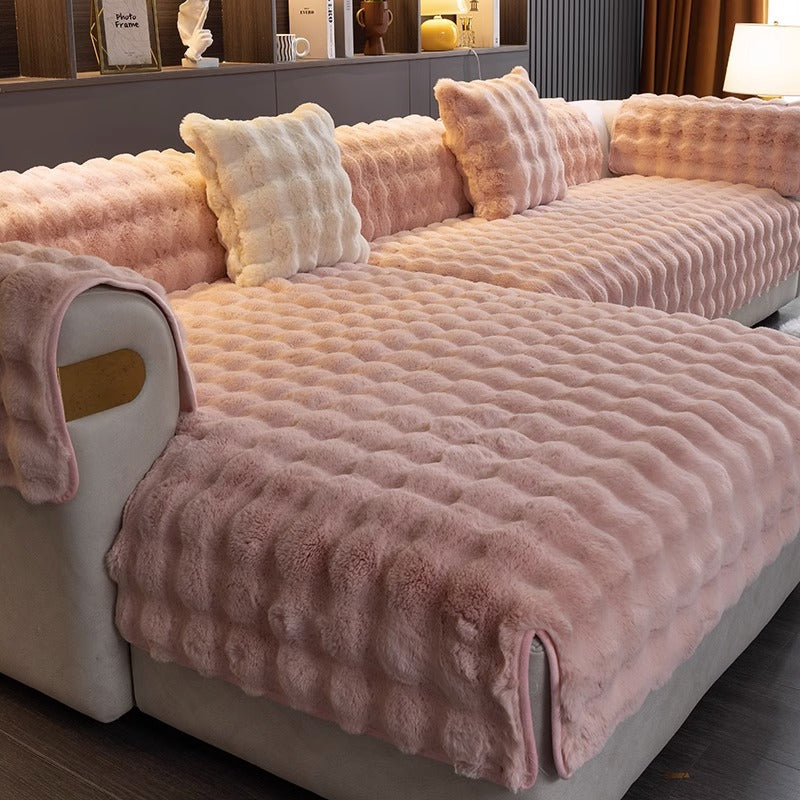 Luxurious, non-slip sofa cover