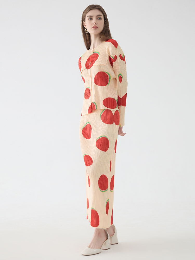 Slim-fitting printed long-sleeved skirt set