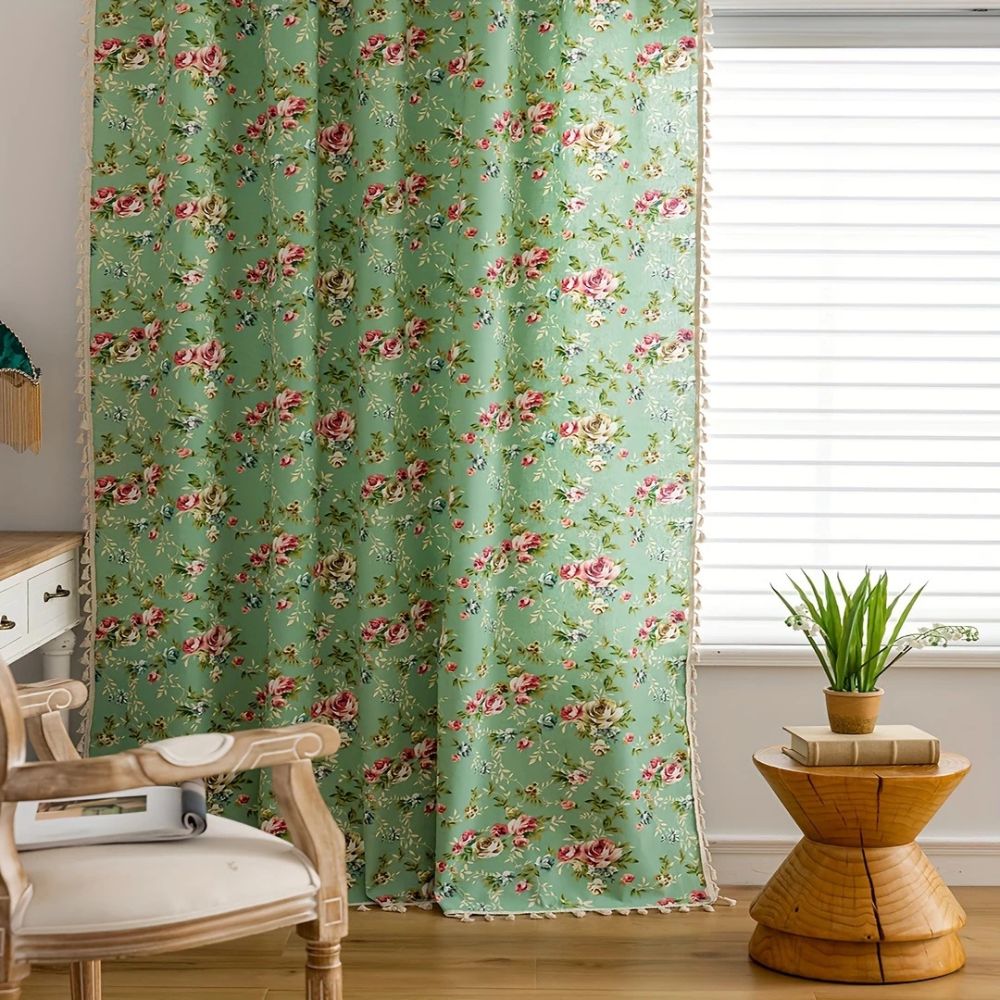 Pastoral Green Rose Tassel Curtain