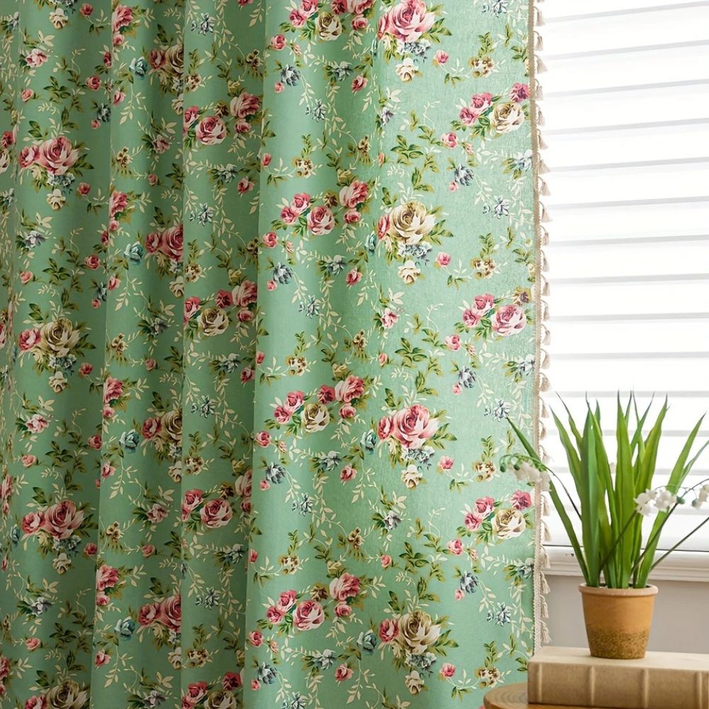 Pastoral Green Rose Tassel Curtain