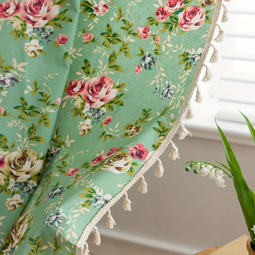 Pastoral Green Rose Tassel Curtain