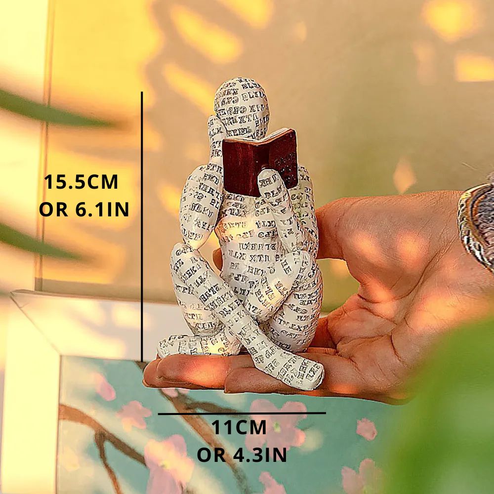 Resin sculpture – Hand-painted literary thinker – Inspirational bookshelf decor – Perfect gift for book lovers – 6.1 x 4.3 in