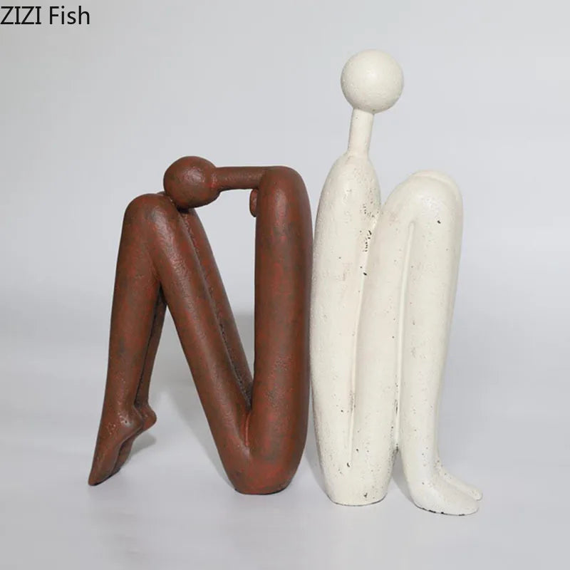 Resin sculpture – Minimalist character design – Neutral tones – Modern desk decoration or gift