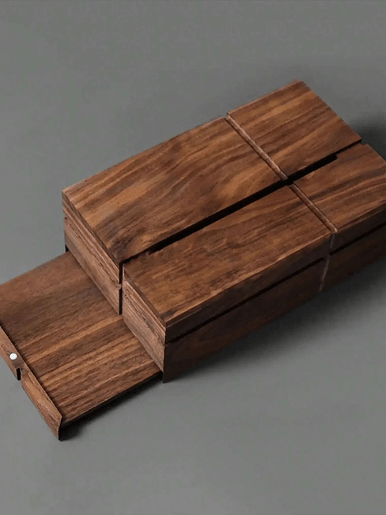 Nordic Walnut Wooden Tissue Box – Stylish Home Decor for Living Room and Tea Table