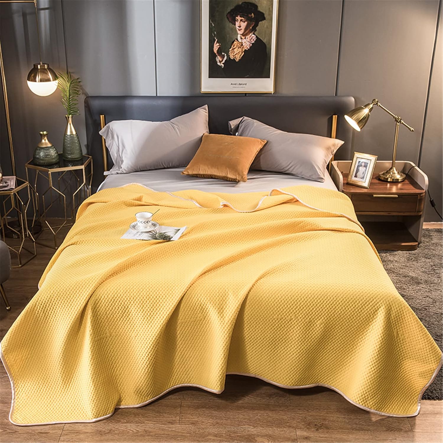 Summer quilt – Lightweight fabric – Elegant yellow gold design – Ideal for warm nights – 60 x 80 or 71 x 87 or 80 x 90