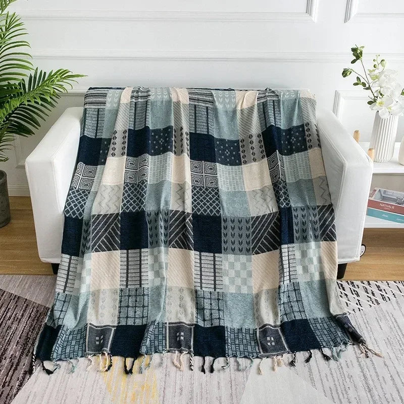 Throw blanket – Soft chenille – Large boho plaid design – Cozy couch cover with tassels – Fall colors